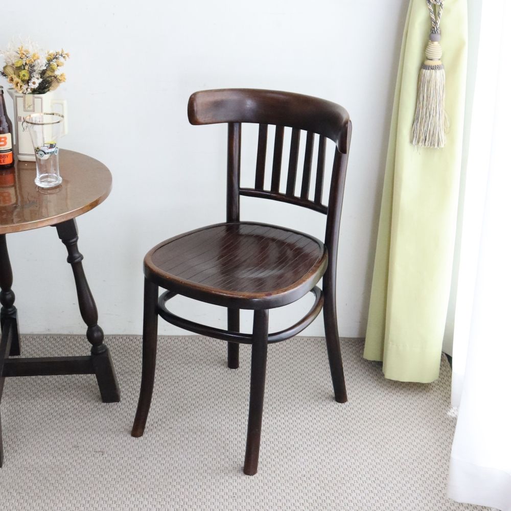 カジュアルにもシックにも♪ ベントウッドチェア AA1-GD-CH6