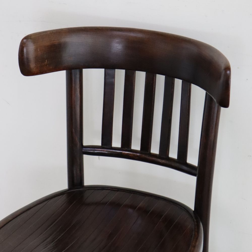 カジュアルにもシックにも♪ ベントウッドチェア AA1-GD-CH6