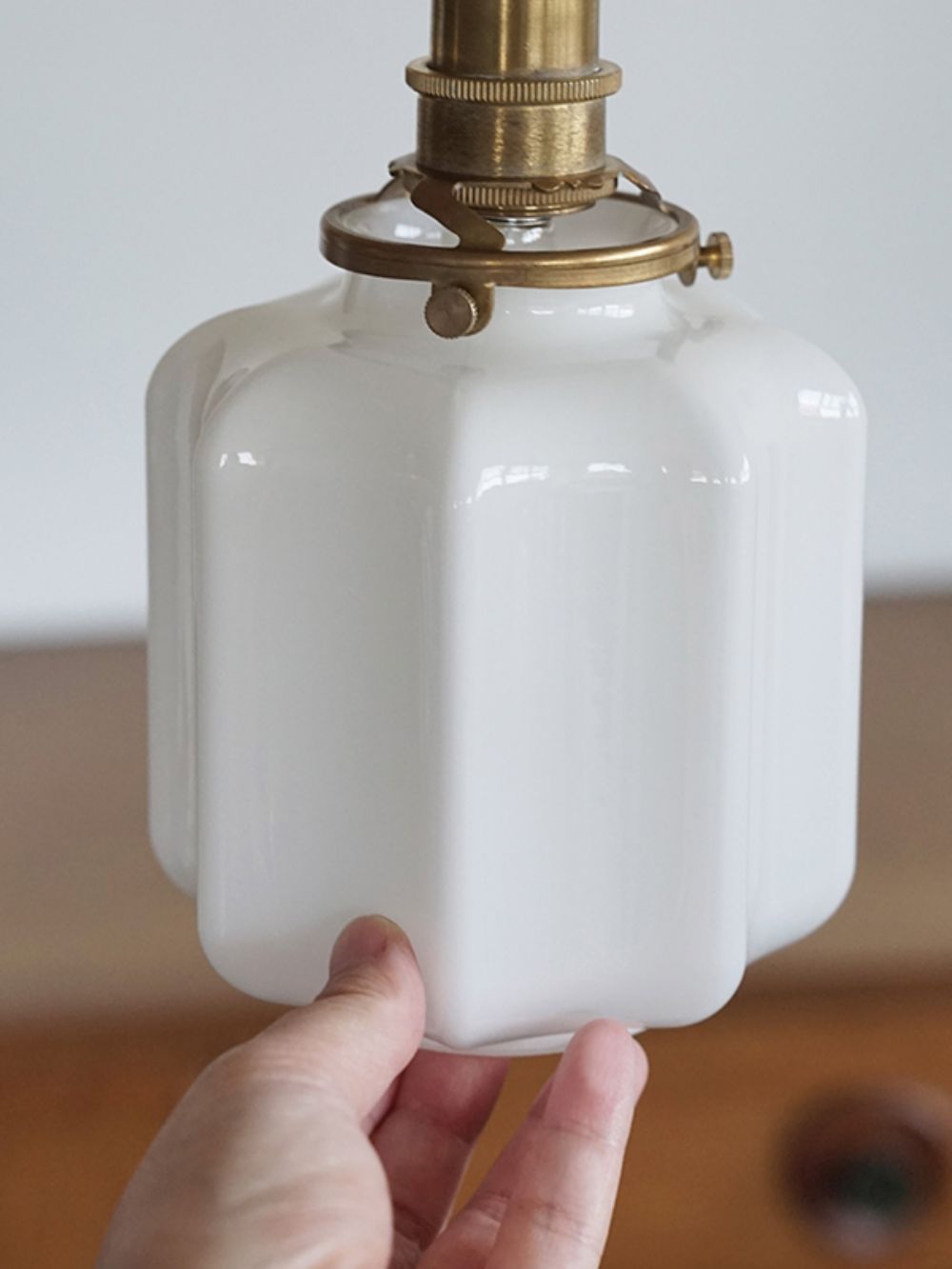 ガラスシェード アーロット S ホワイト【灯具A】 AX1-HS3415