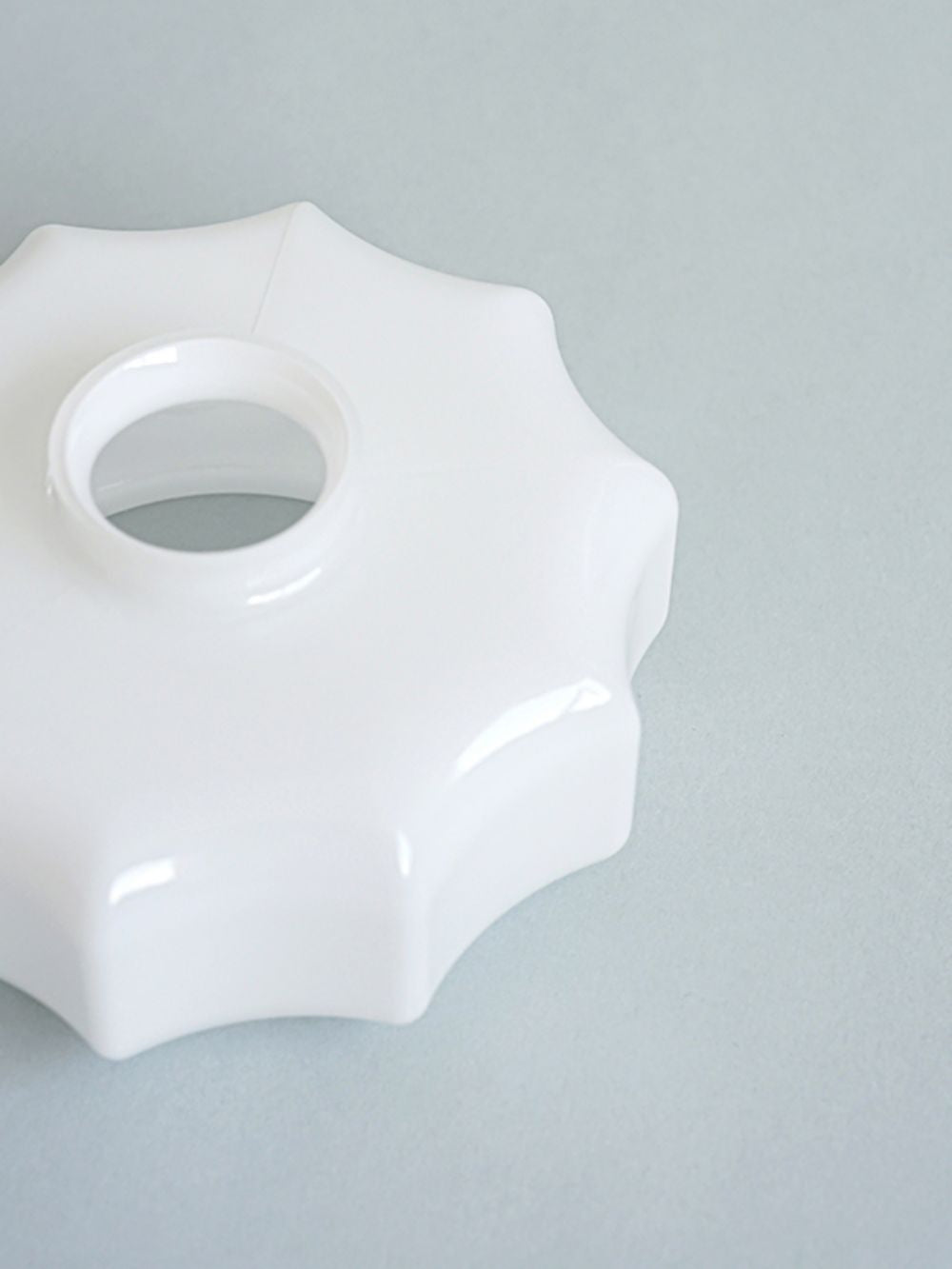 ガラスシェード アーロット M ホワイト【灯具A】 AX1-HS3417