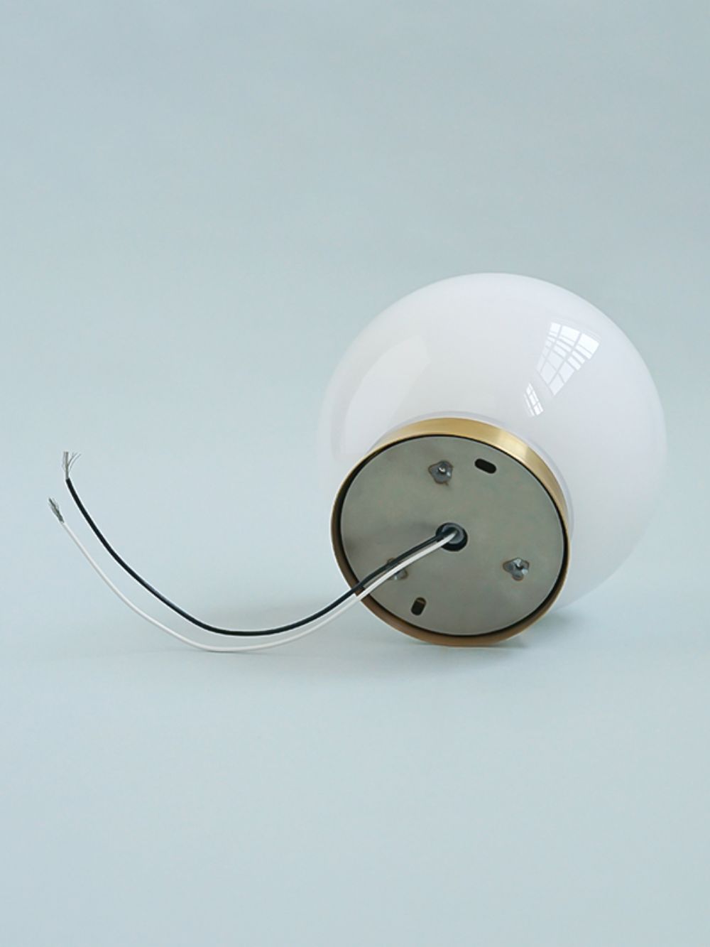 ガラスグローブエントランスライト AX1-HS3630