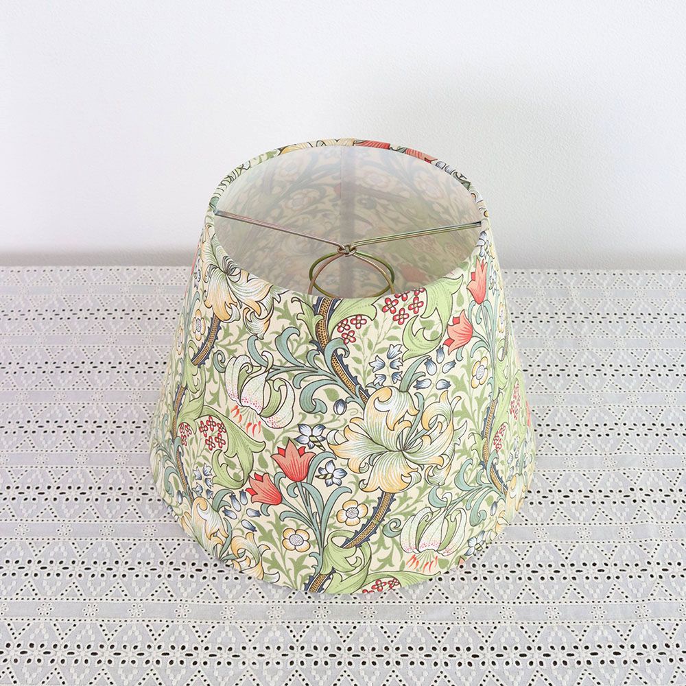 オシャレな花の彩り♪テーブルランプGolden Lily CL1-ADS-026GOL