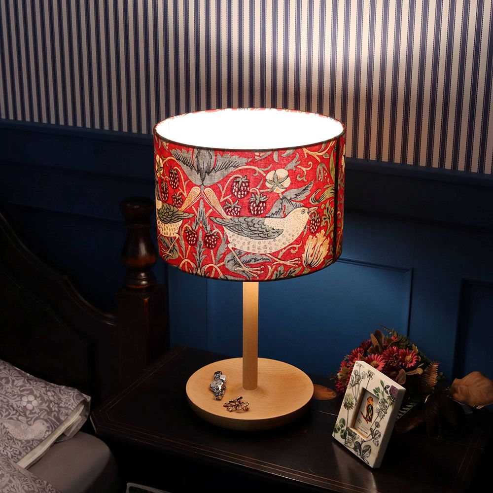 オシャレな赤色♪ テーブルスタンドいちご泥棒レッド CL1-LDS-0711STR-R