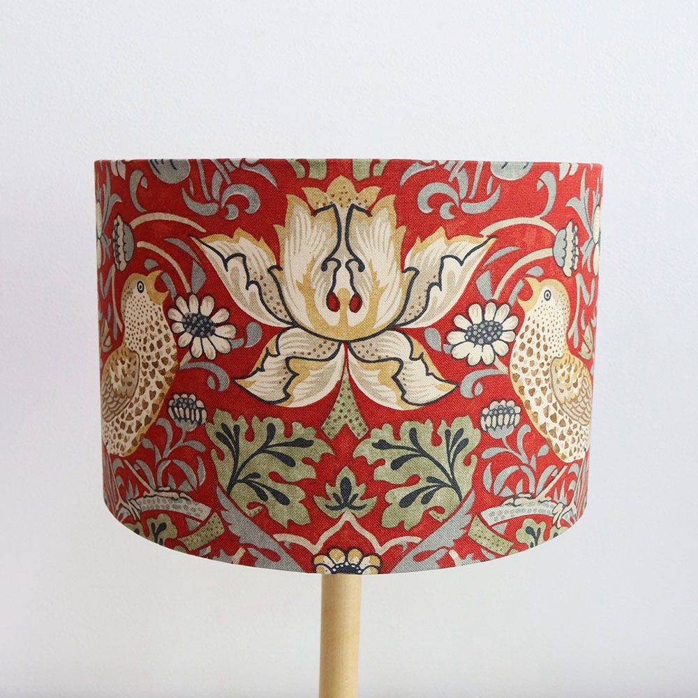 オシャレな赤色♪ テーブルスタンドいちご泥棒レッド CL1-LDS-0711STR-R