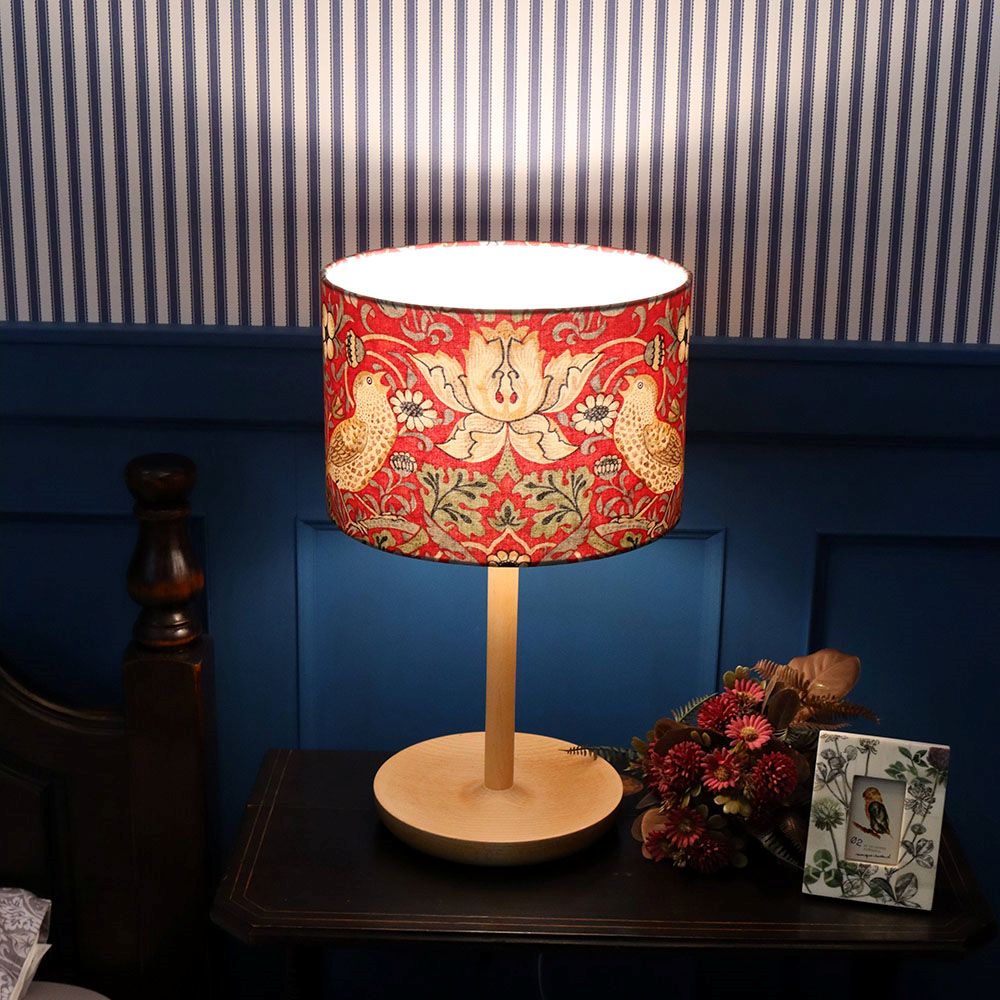 オシャレな赤色♪ テーブルスタンドいちご泥棒レッド CL1-LDS-0711STR-R