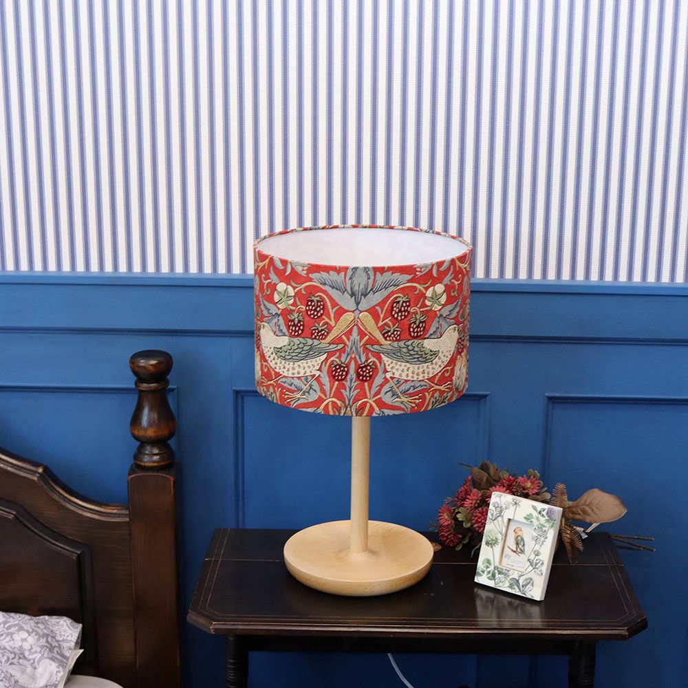 オシャレな赤色♪ テーブルスタンドいちご泥棒レッド CL1-LDS-0711STR-R