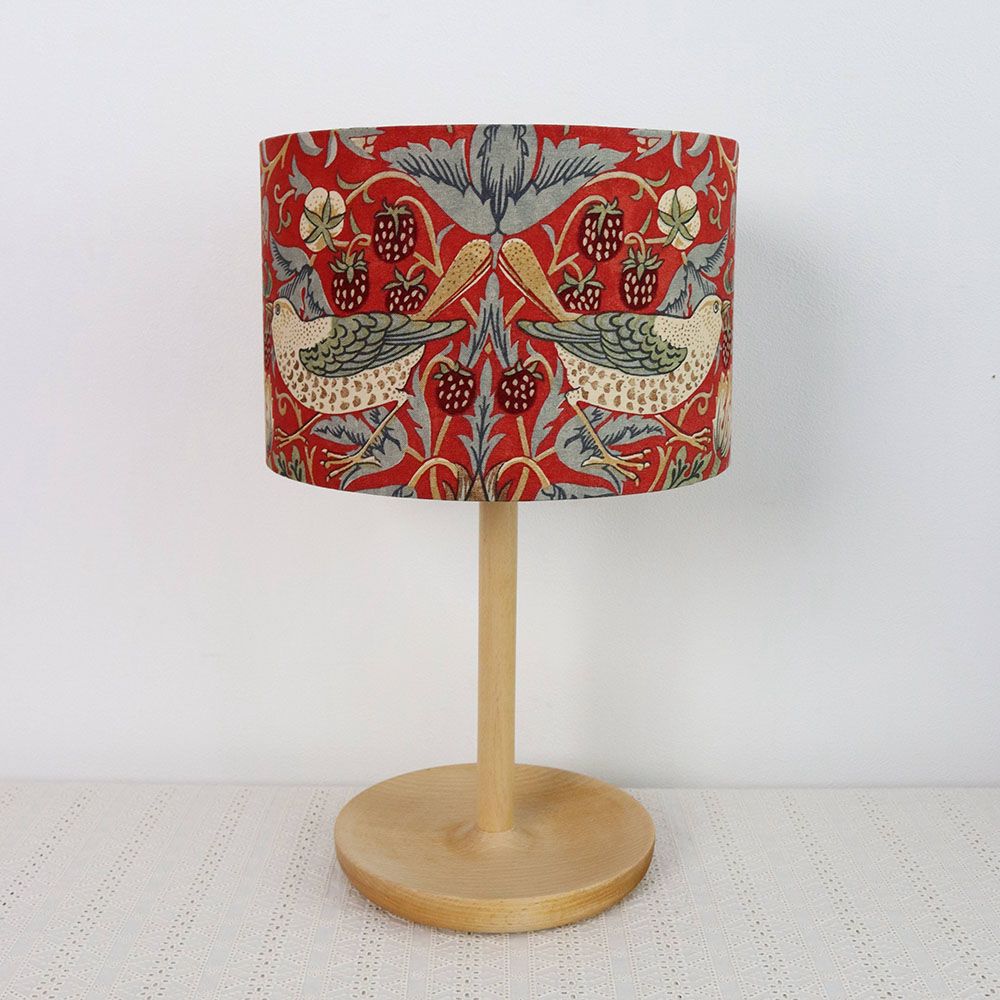 オシャレな赤色♪ テーブルスタンドいちご泥棒レッド CL1-LDS-0711STR-R