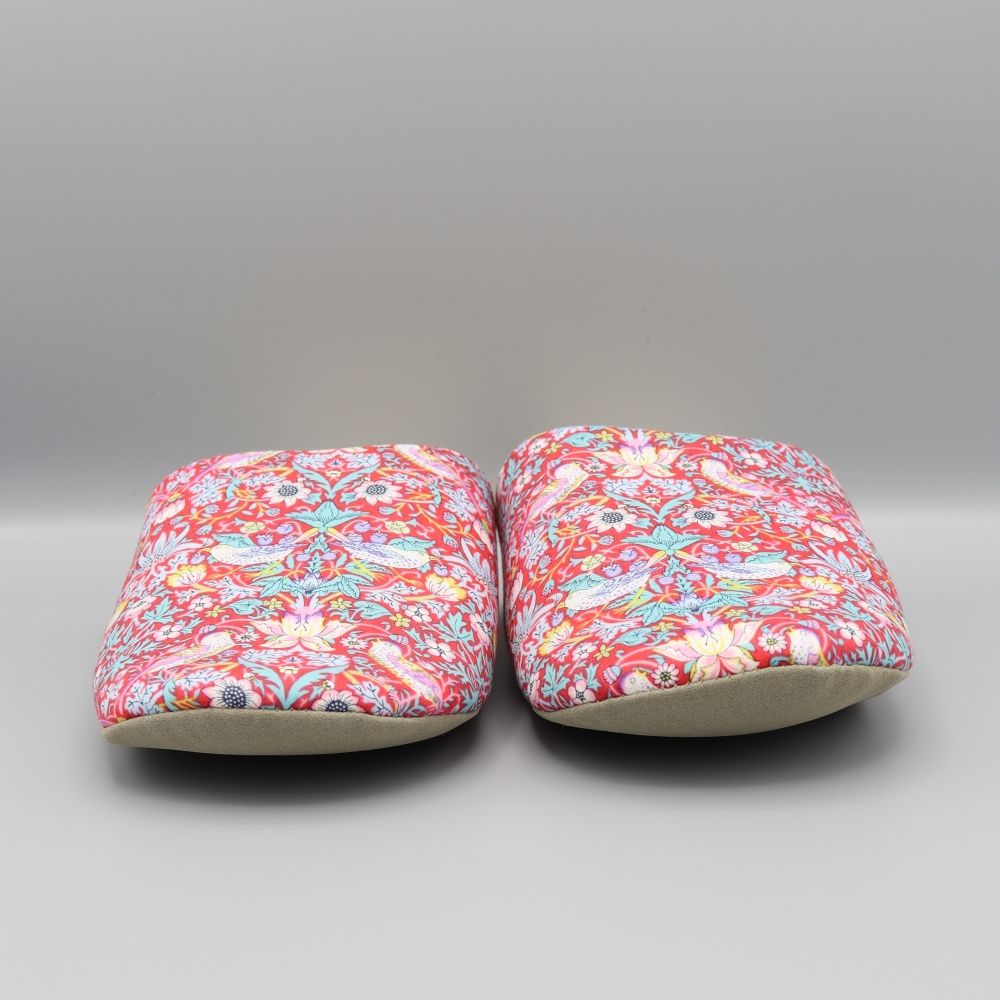 オシャレなモリス柄♪ スリッパ THIEF02RD 【リバティプリント/いちご泥棒】 DI1-215125