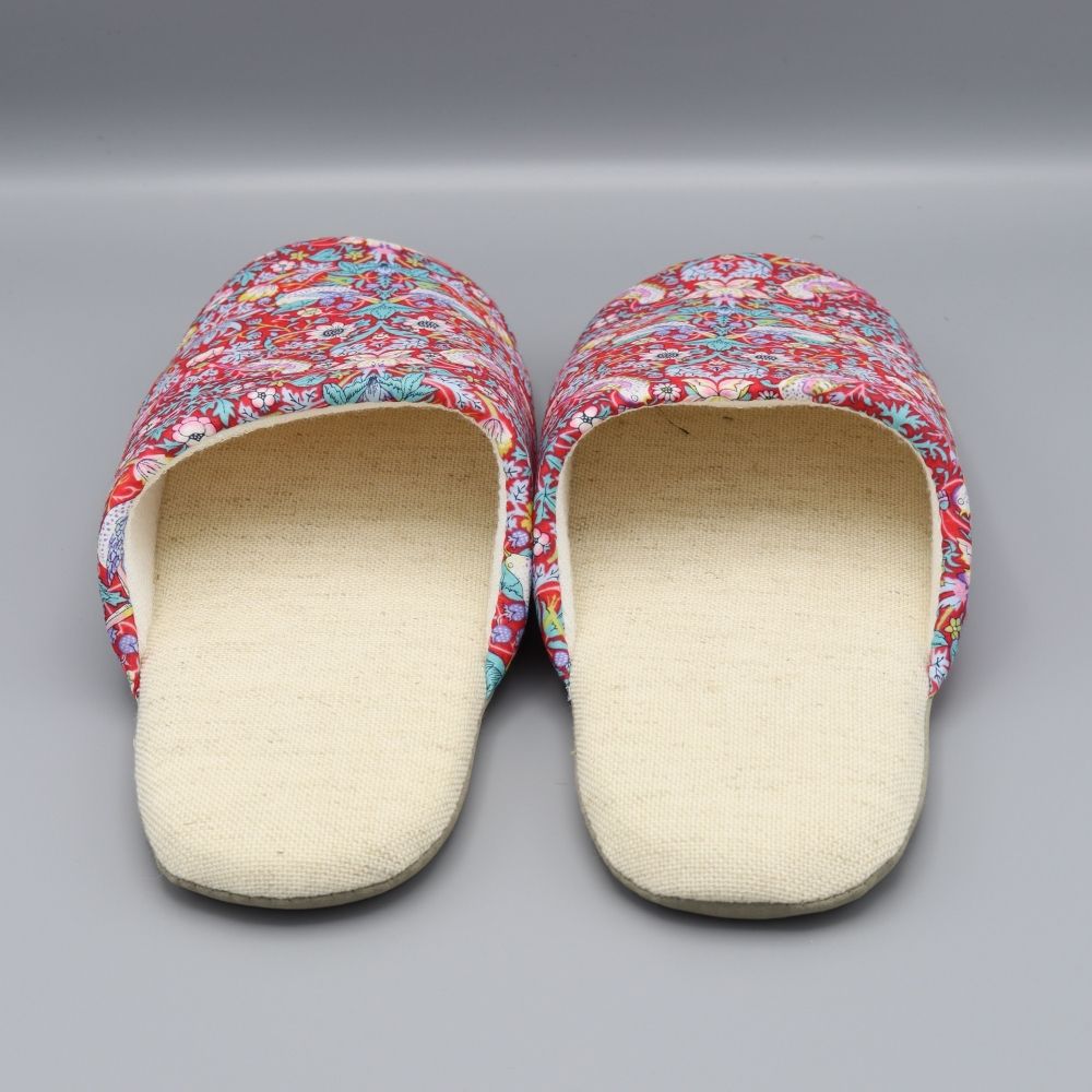 オシャレなモリス柄♪ スリッパ THIEF02RD 【リバティプリント/いちご泥棒】 DI1-215125