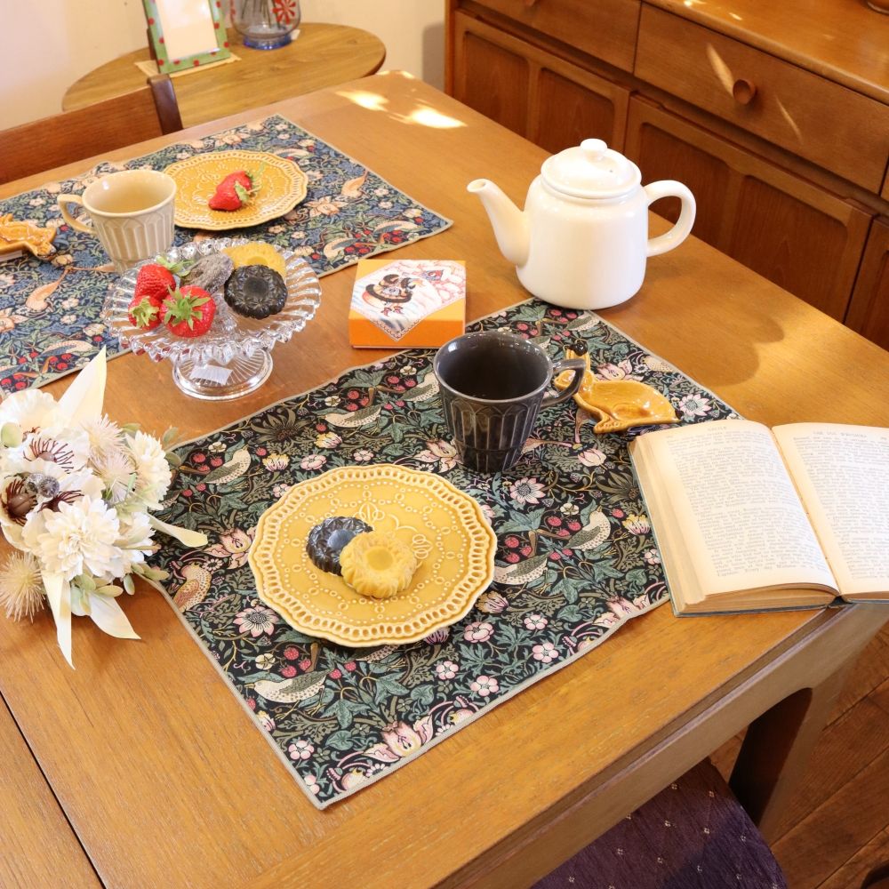 オシャレな食卓に♪ 撥水ランチョンマット THIEF BK DI1-216061