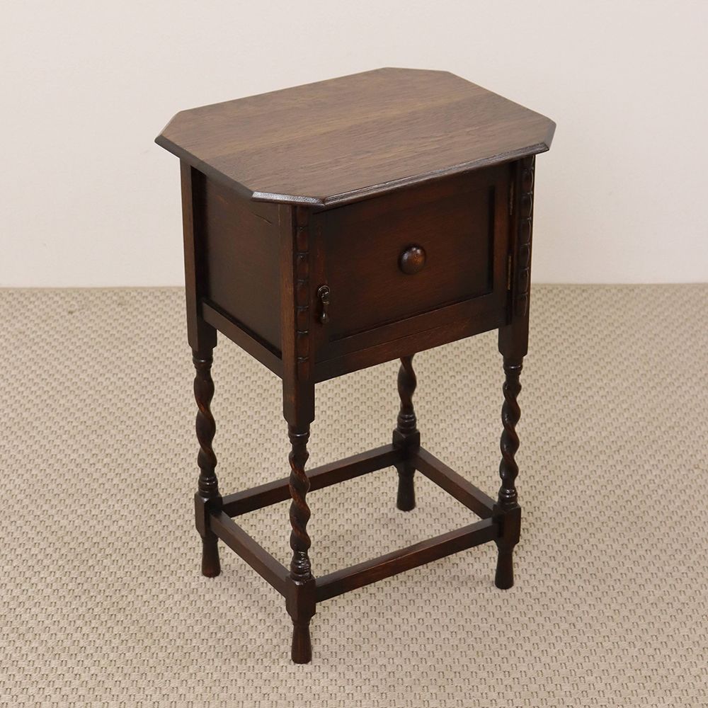 オシャレな収納キャビネット♪ スモーカーズキャビネット HV1-SO1-021