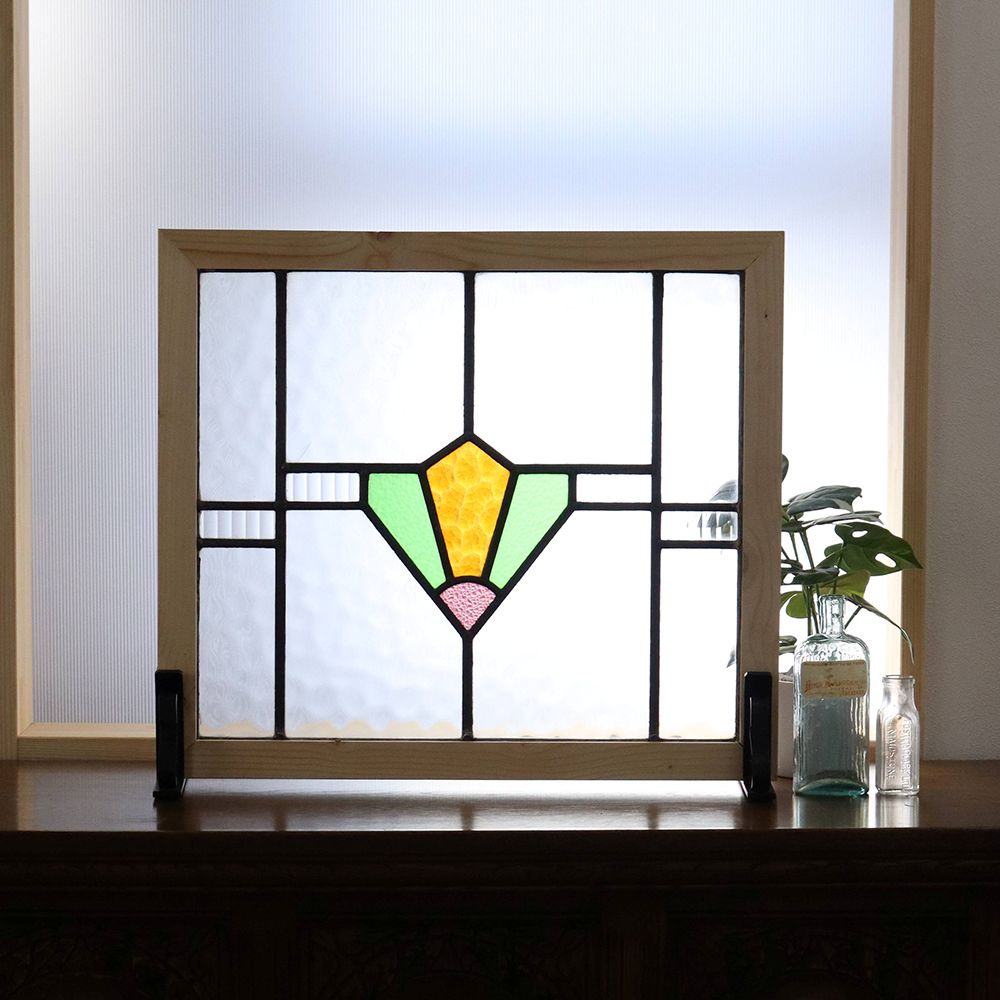 ガラスの魅力に夢中になりそう♪ ステンドグラス KT2-0006