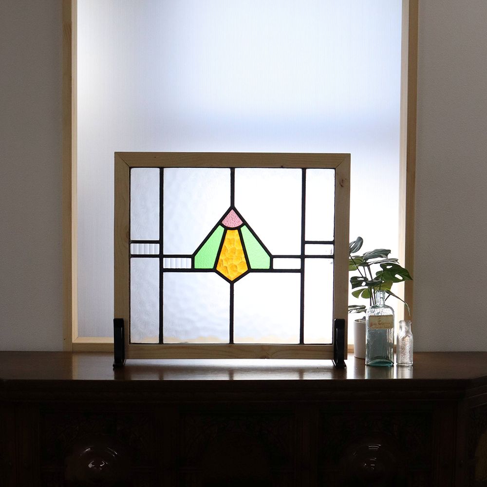 ガラスの魅力に夢中になりそう♪ ステンドグラス KT2-0006