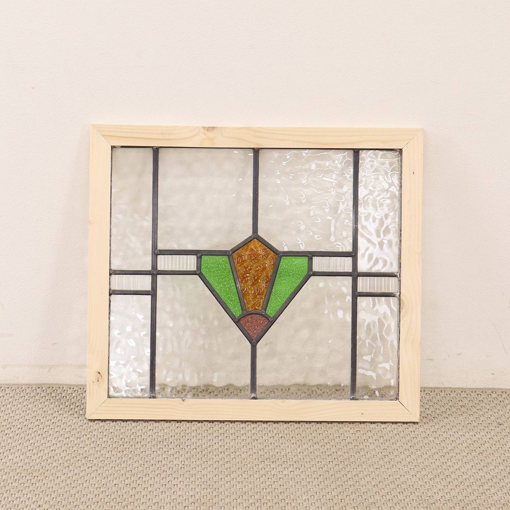 ガラスの魅力に夢中になりそう♪ ステンドグラス KT2-0006