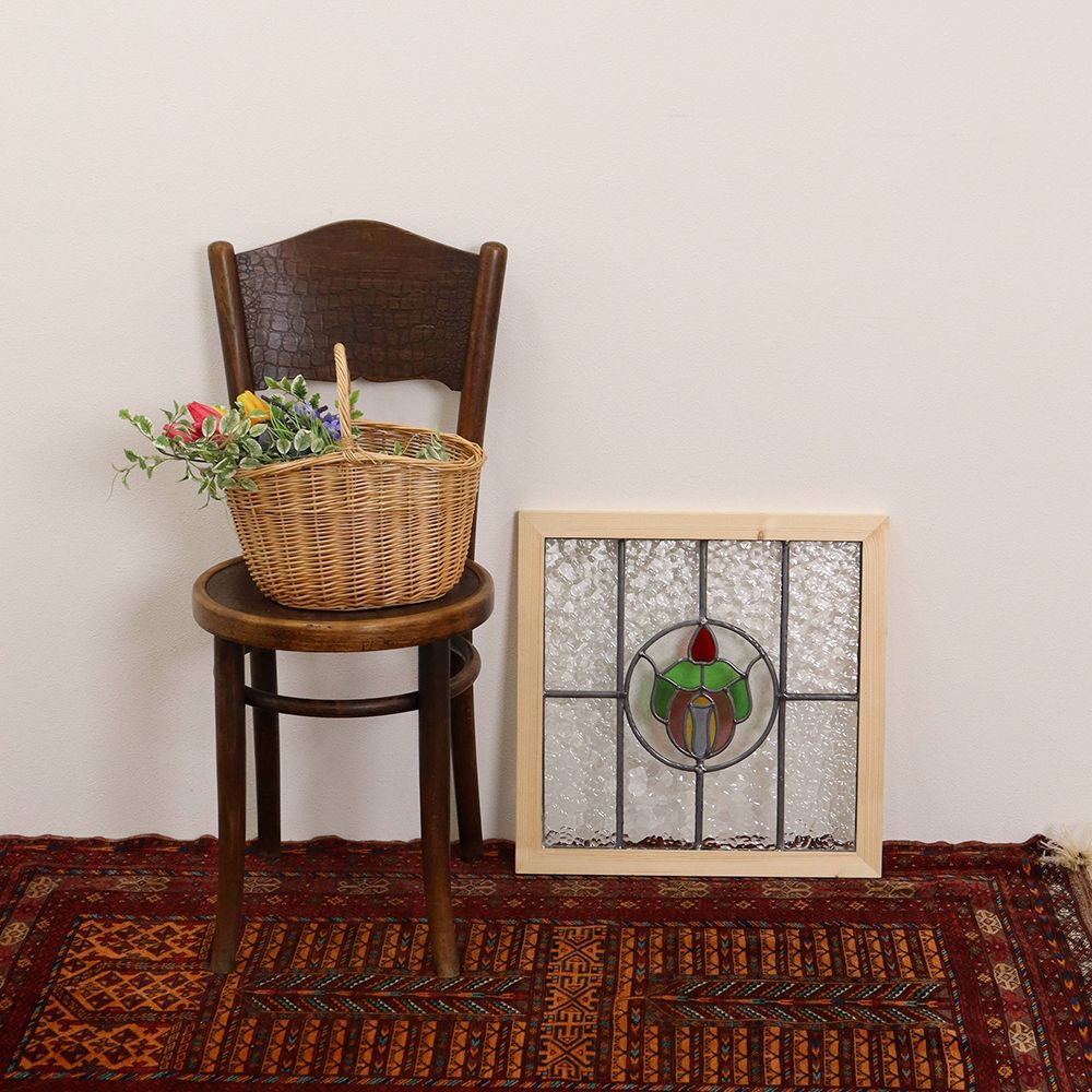 オシャレなエンブレムみたい♪ ステンドグラス KT2-0036