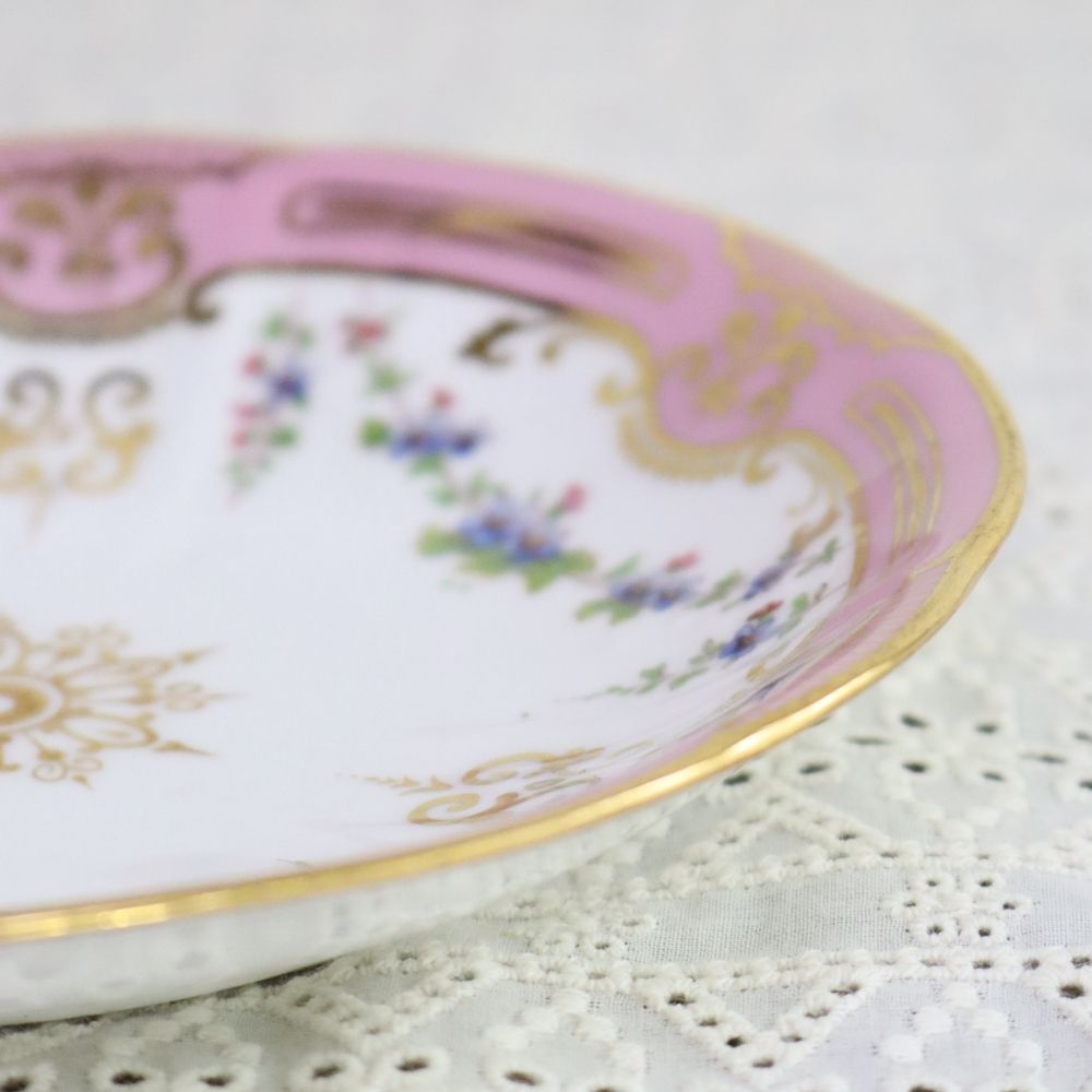 オシャレなフォルム♪ ティーカップ&ソーサー【Coalport(コールポート)】 LV1-113-A-142