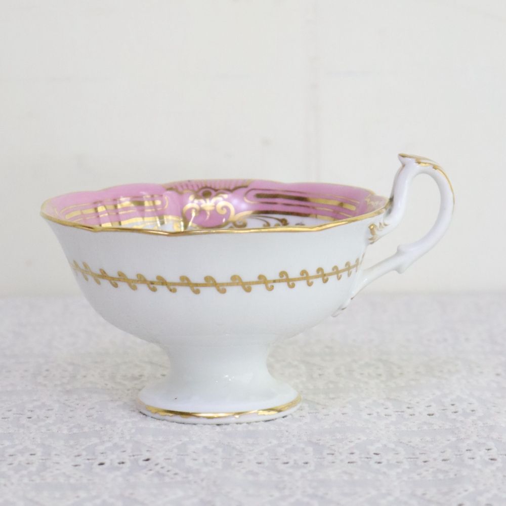 オシャレなフォルム♪ ティーカップ&ソーサー【Coalport(コールポート)】 LV1-113-A-142