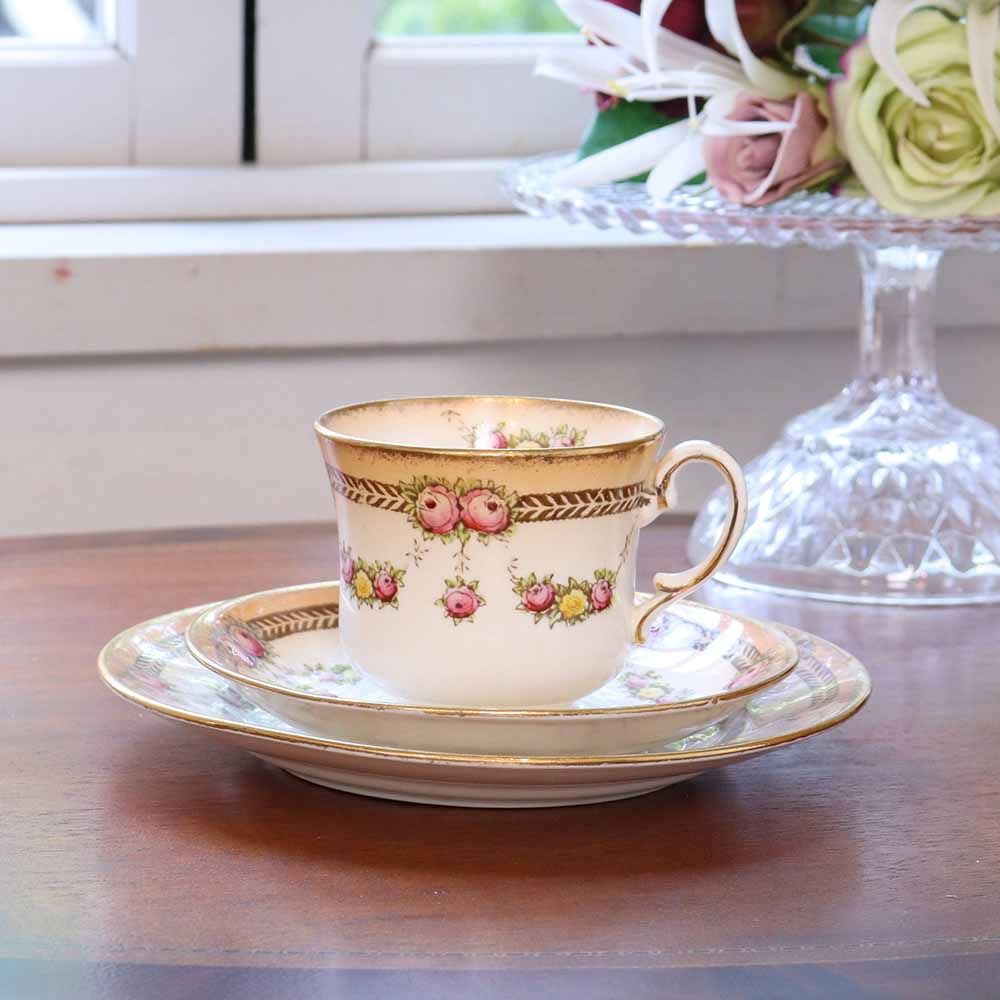 バラのコーヒートリオ♪ ROYAL ALBERT VC103-155032