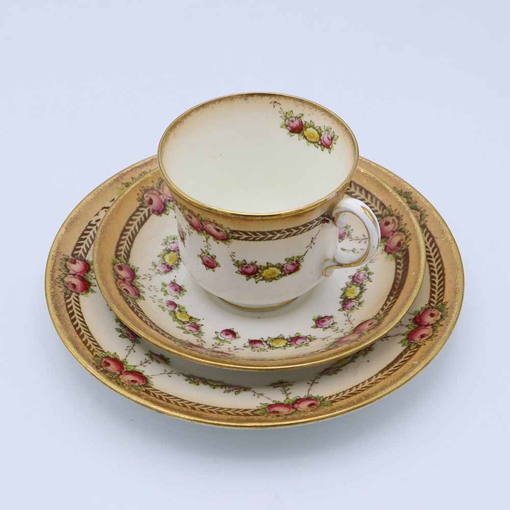 バラのコーヒートリオ♪ ROYAL ALBERT VC103-155032