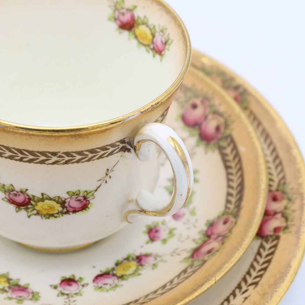 バラのコーヒートリオ♪ ROYAL ALBERT VC103-155032