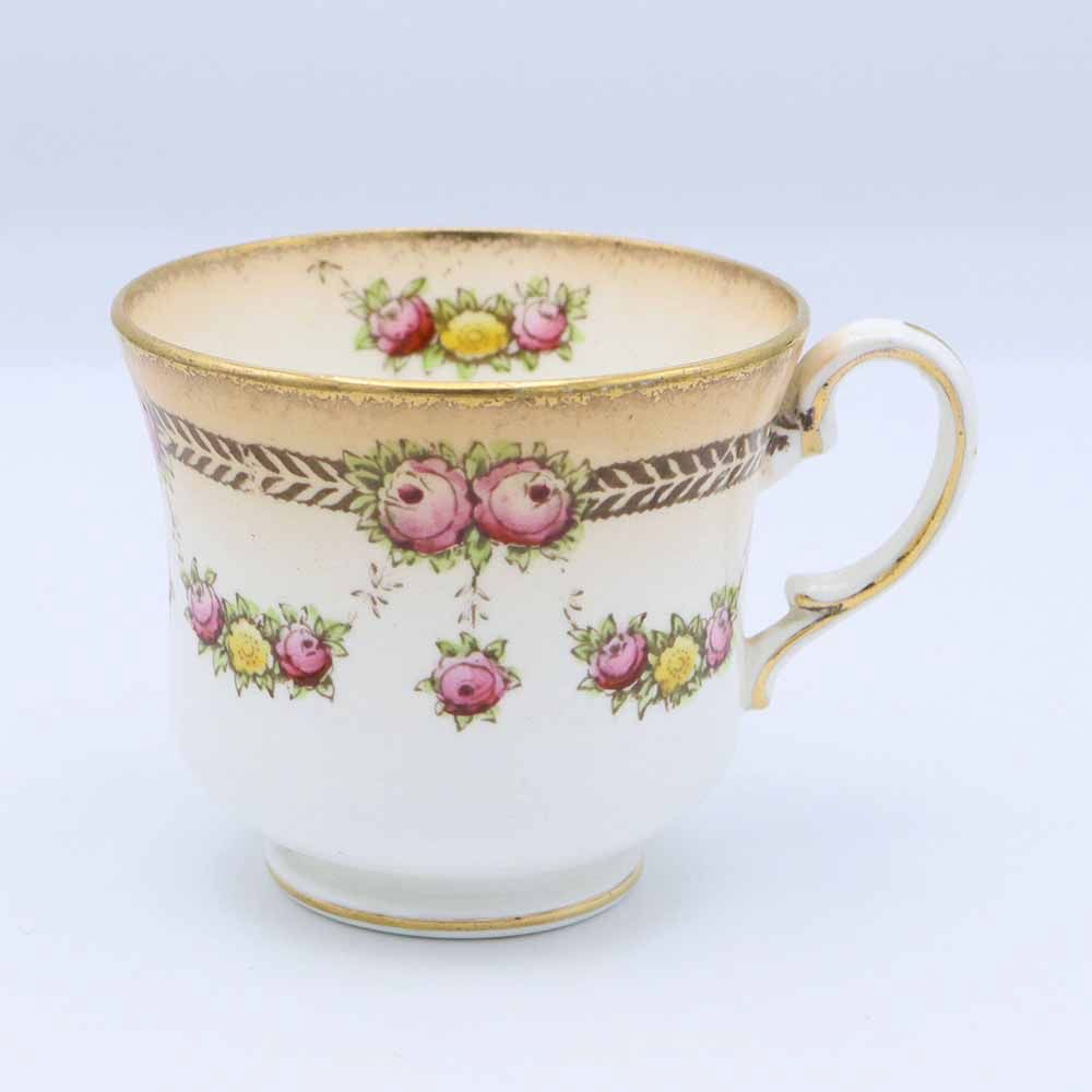 バラのコーヒートリオ♪ ROYAL ALBERT VC103-155032