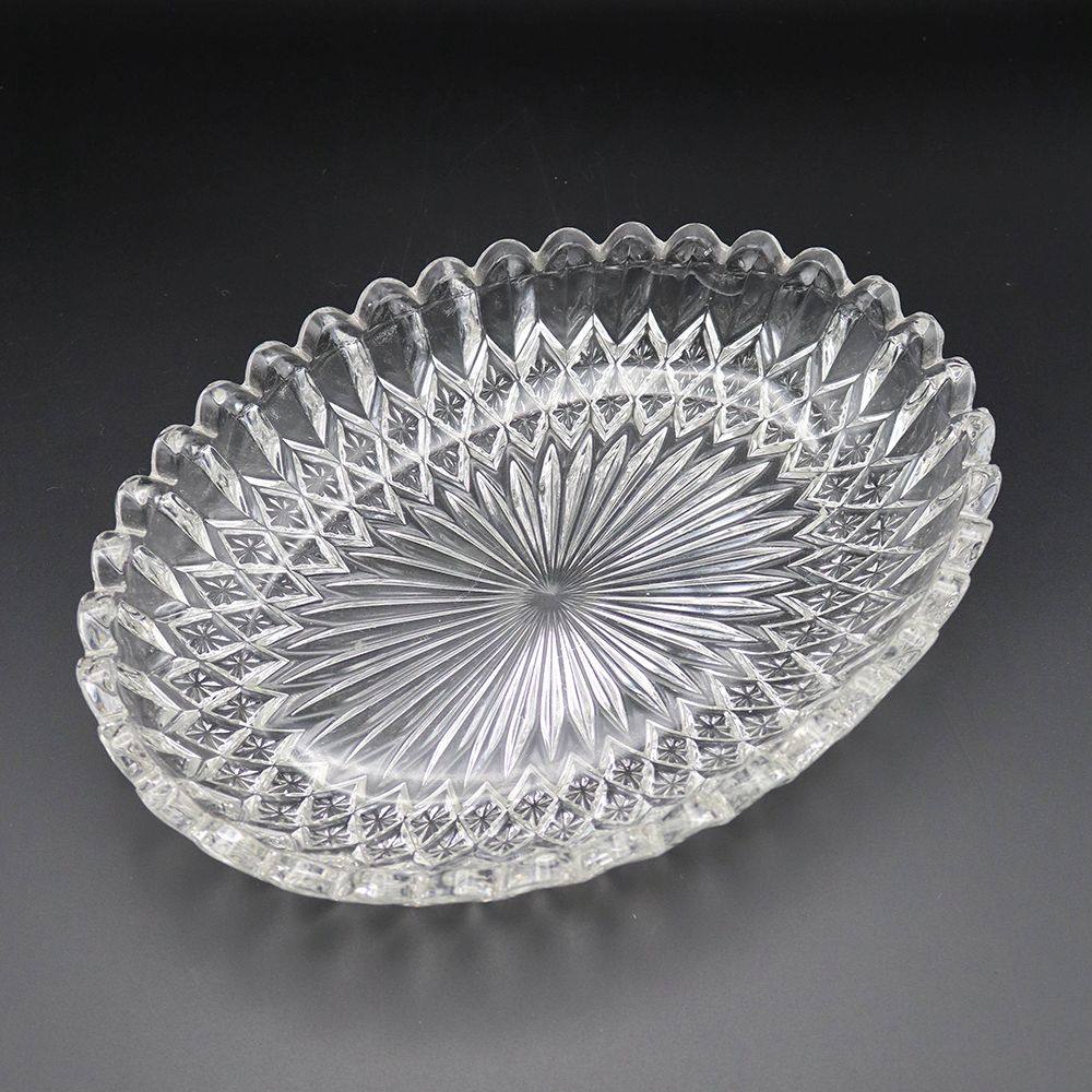 オシャレなオーバル型♪ ビンテージガラスディッシュ VC103-247002