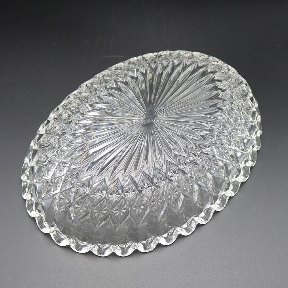 オシャレなオーバル型♪ ビンテージガラスディッシュ VC103-247002