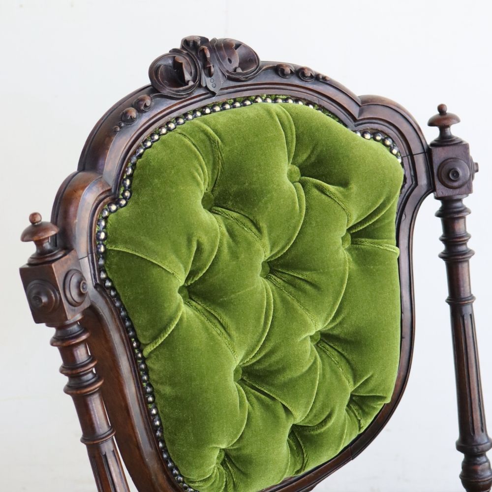 インテリアに華やぎを添えて♪ ナーシングチェア VC104-002