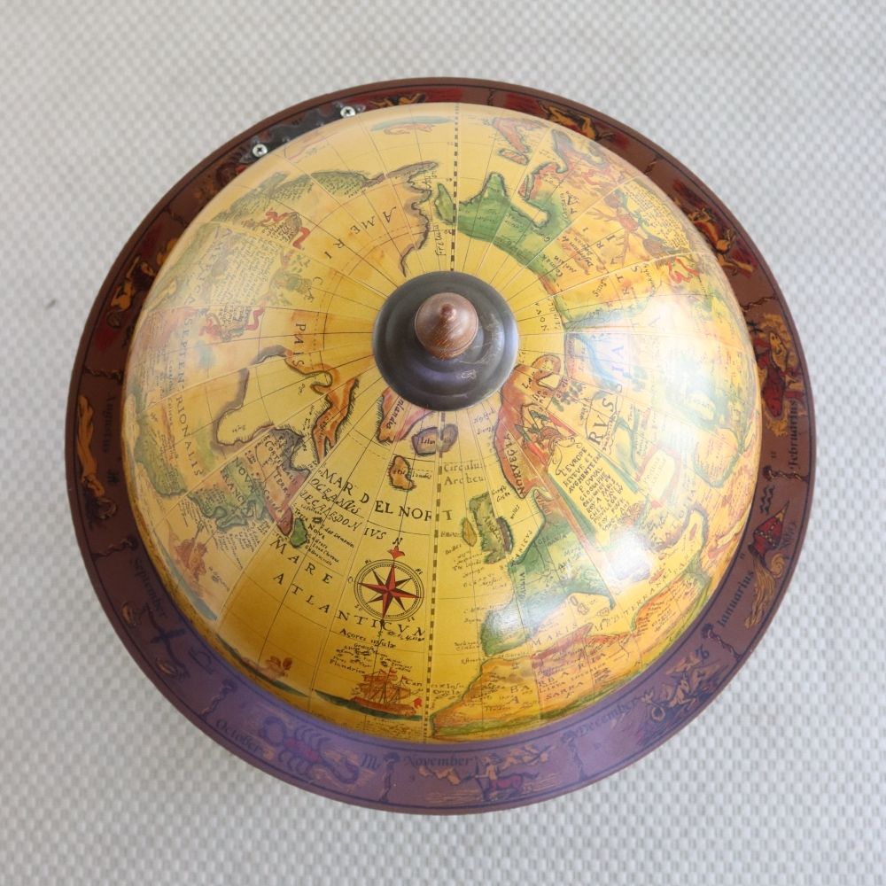 オシャレな地球儀型♪ ドリンクキャビネット VC104-025