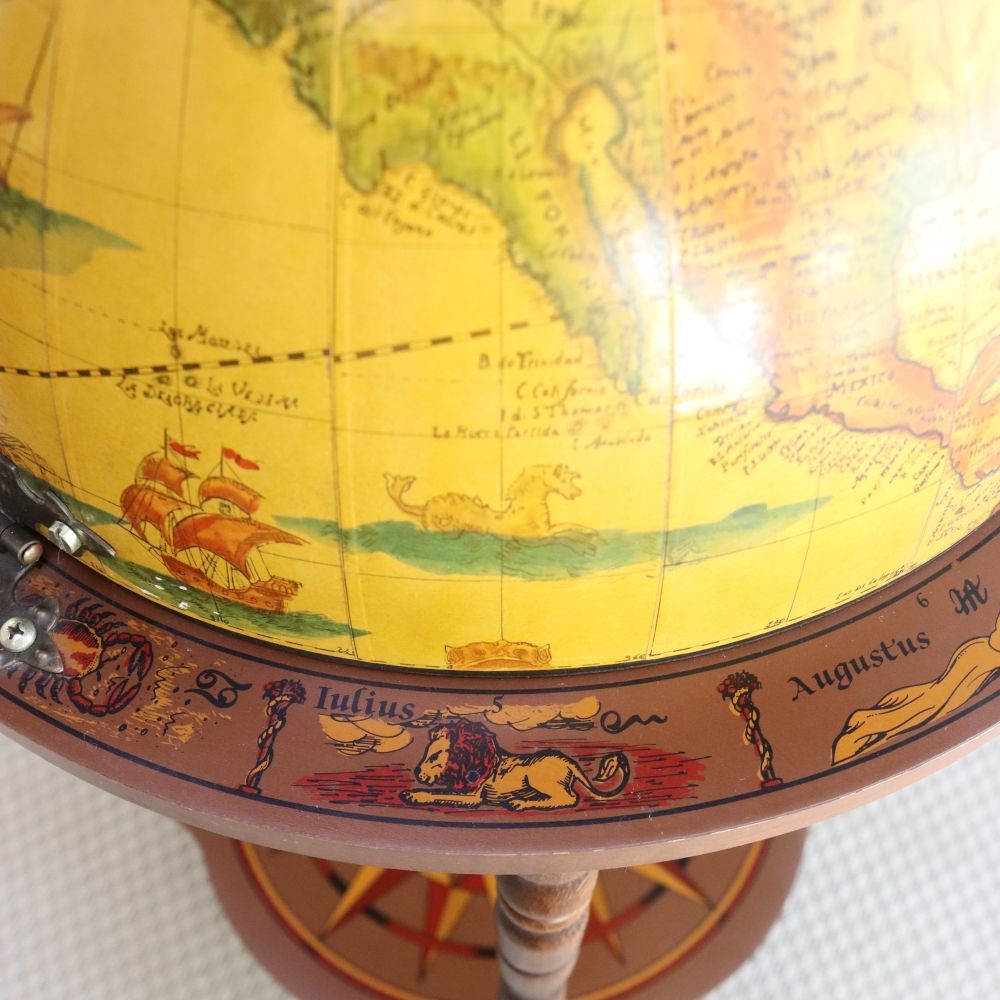 オシャレな地球儀型♪ ドリンクキャビネット VC104-025