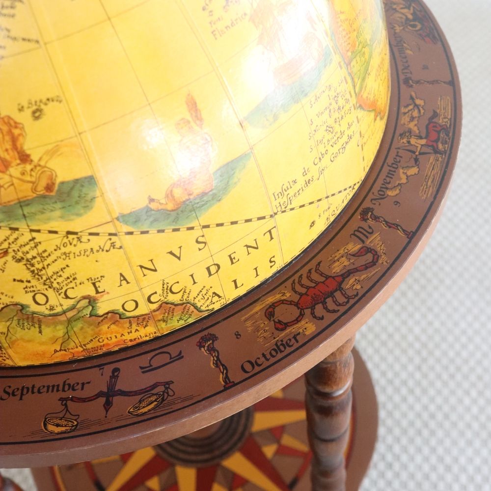 オシャレな地球儀型♪ ドリンクキャビネット VC104-025