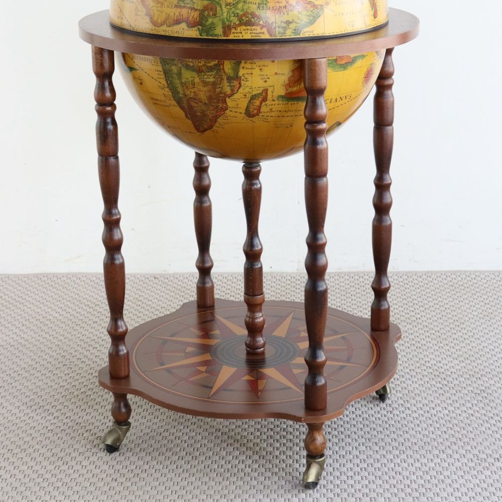 オシャレな地球儀型♪ ドリンクキャビネット VC104-025