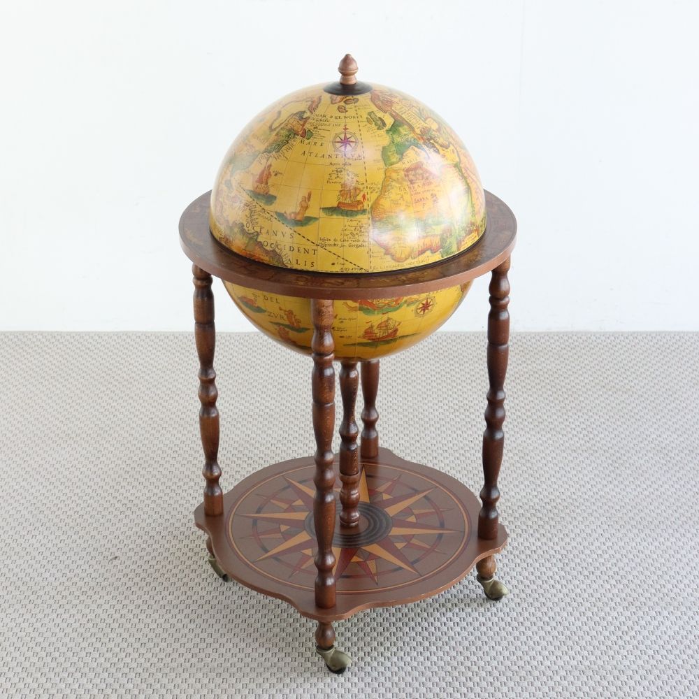 オシャレな地球儀型♪ ドリンクキャビネット VC104-025