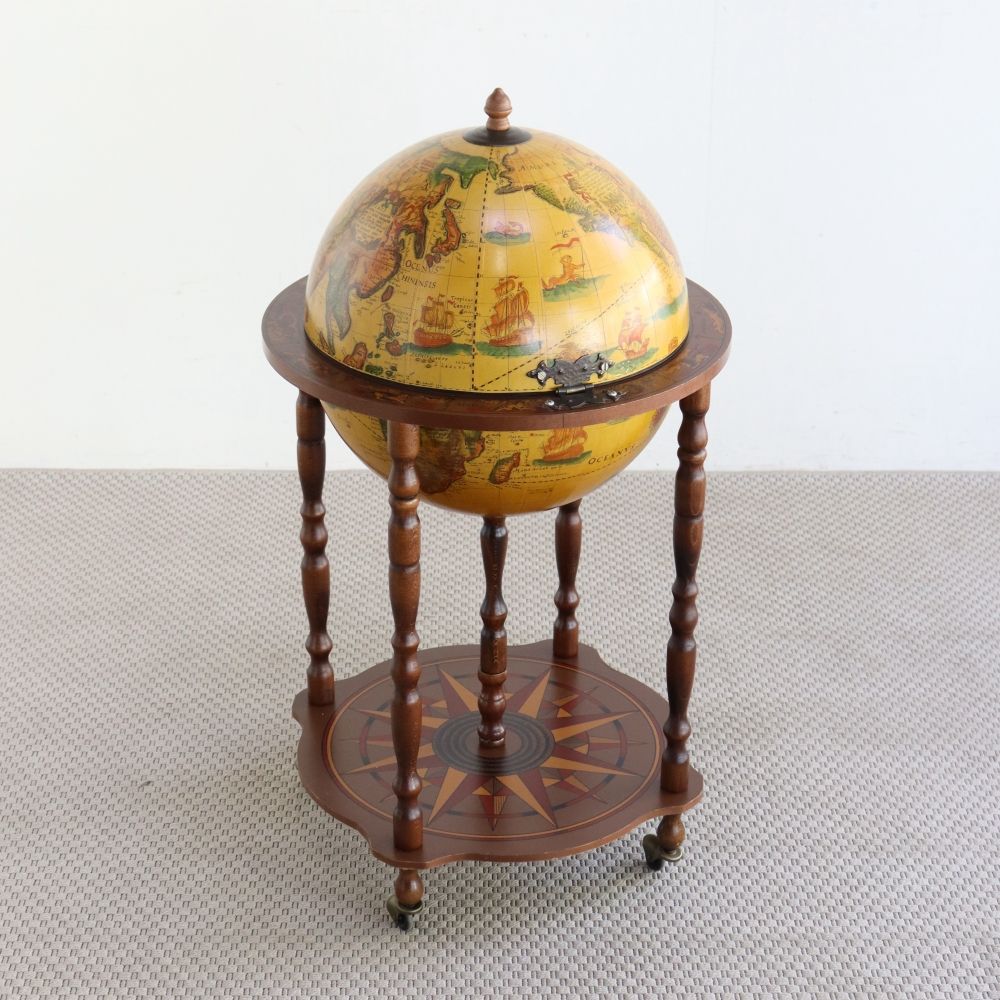 オシャレな地球儀型♪ ドリンクキャビネット VC104-025