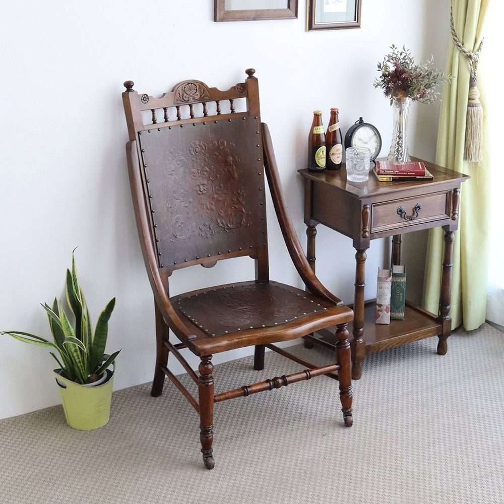 エンボス模様がオシャレです♪ ナーシングチェア VC104-055