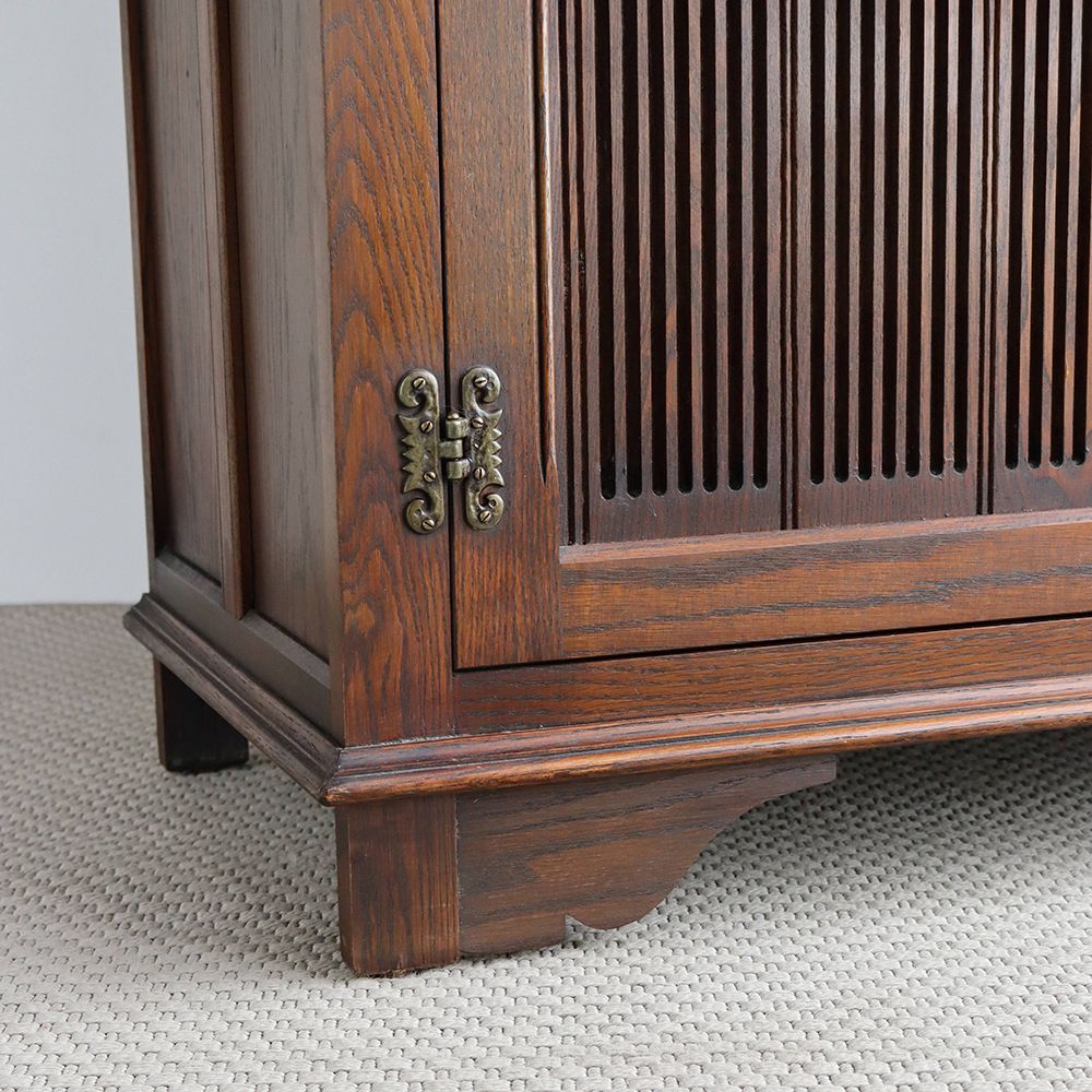 アーチが華やか♪ オールドチャームのカップボード VC104-102