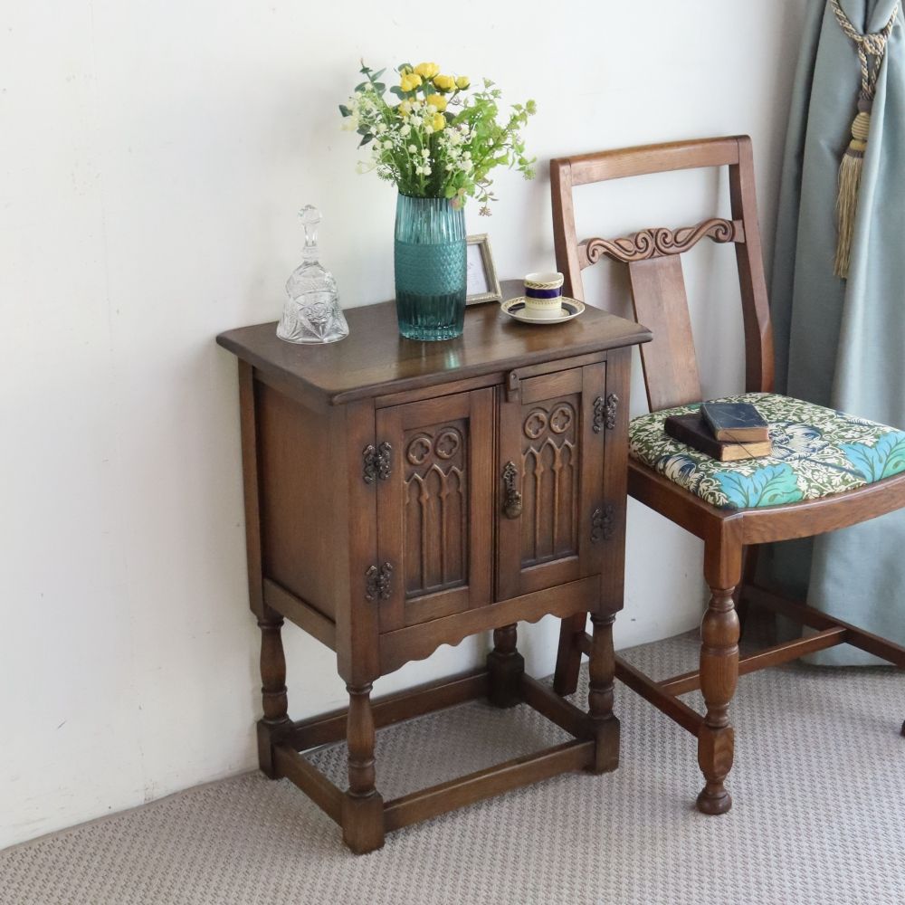 オシャレなスモールサイズ♪ チューダースタイル スモールキャビネット VC104-156