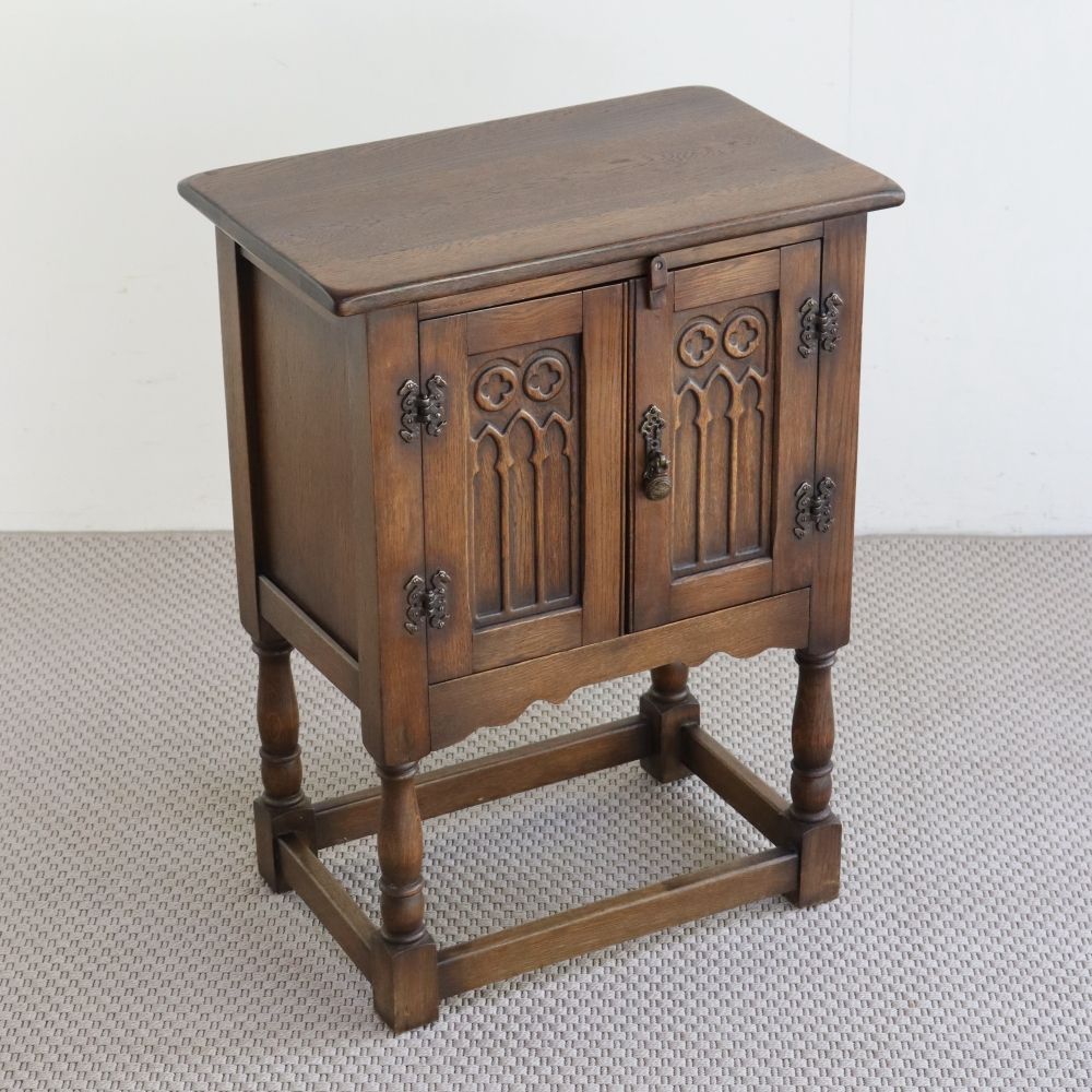 オシャレなスモールサイズ♪ チューダースタイル スモールキャビネット VC104-156