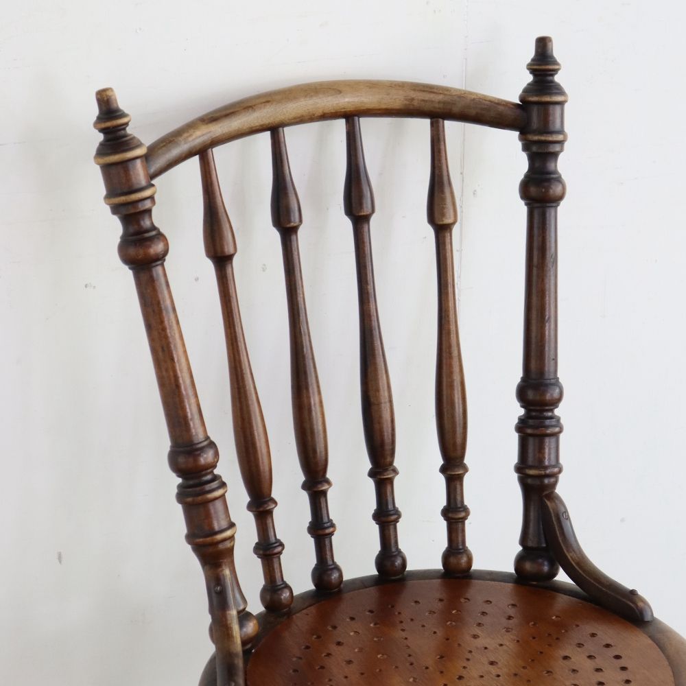 オシャレな挽物細工♪ ベントウッドチェア VC104-177