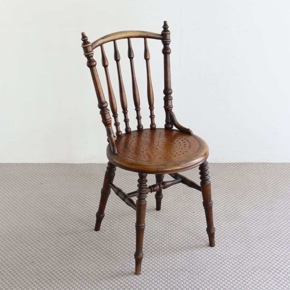 オシャレな挽物細工♪ ベントウッドチェア VC104-177