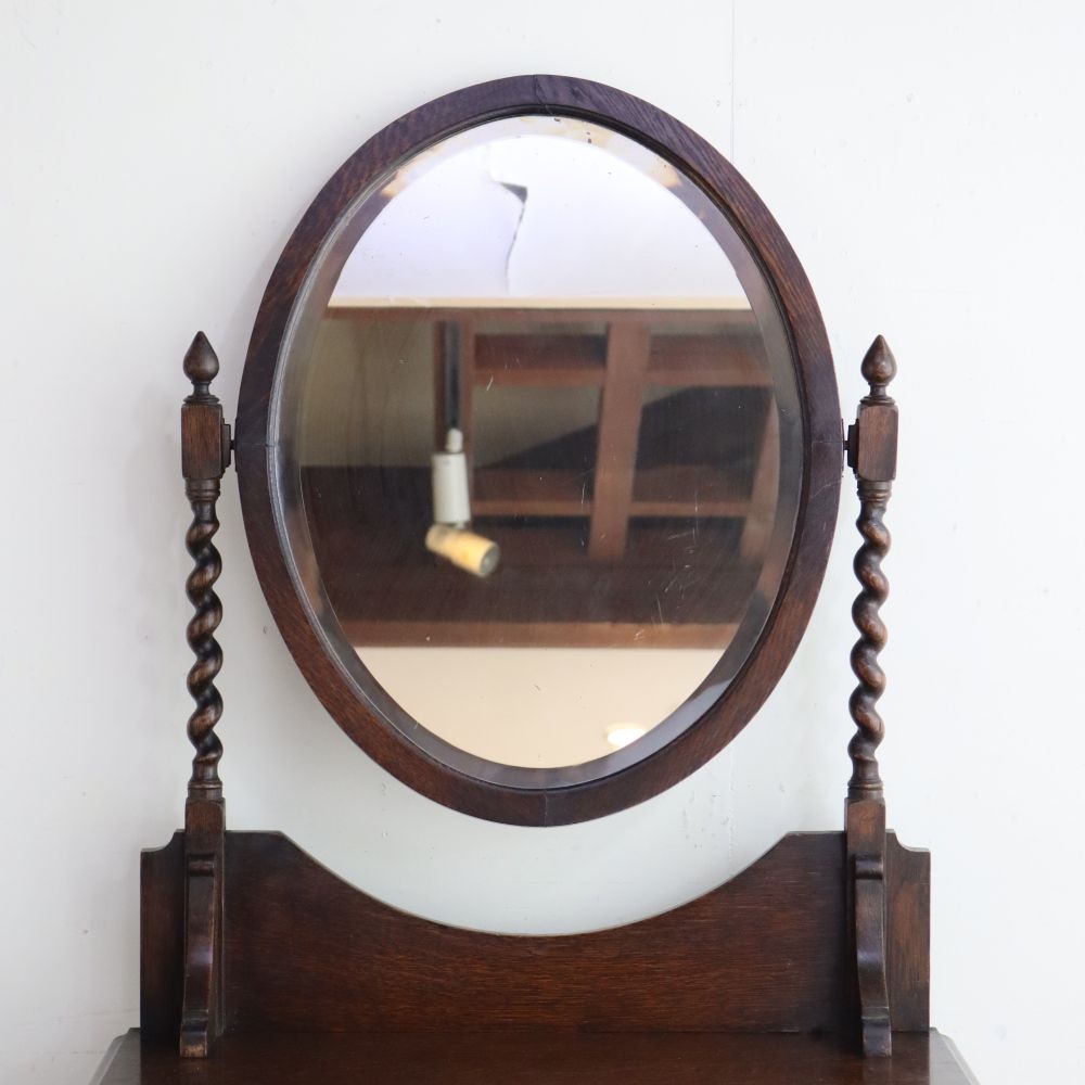 オーバル・ミラーが素敵♪ドレッシングチェスト VC104-193