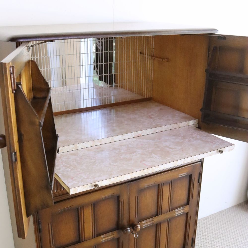 素敵な時間が始まる予感♪ カクテルキャビネット VC104-213