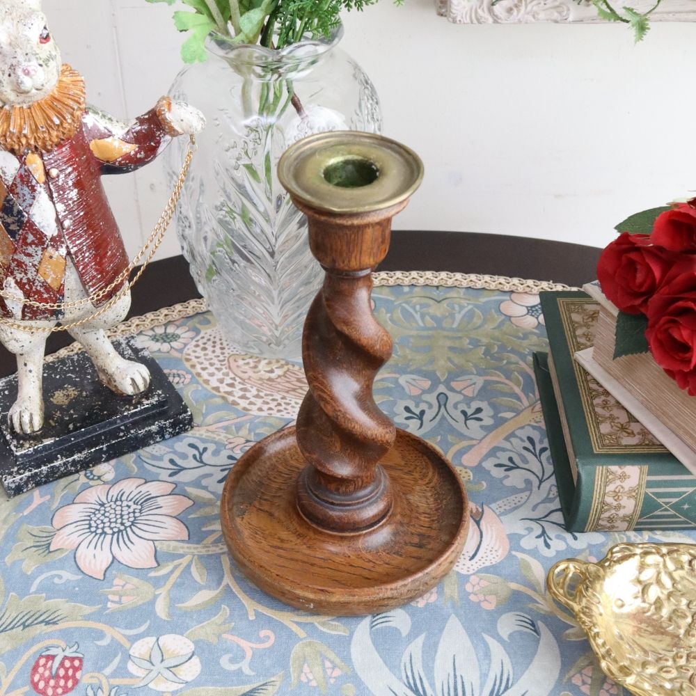 オブジェのような造形美♪ キャンドルスタンド VC104-439002