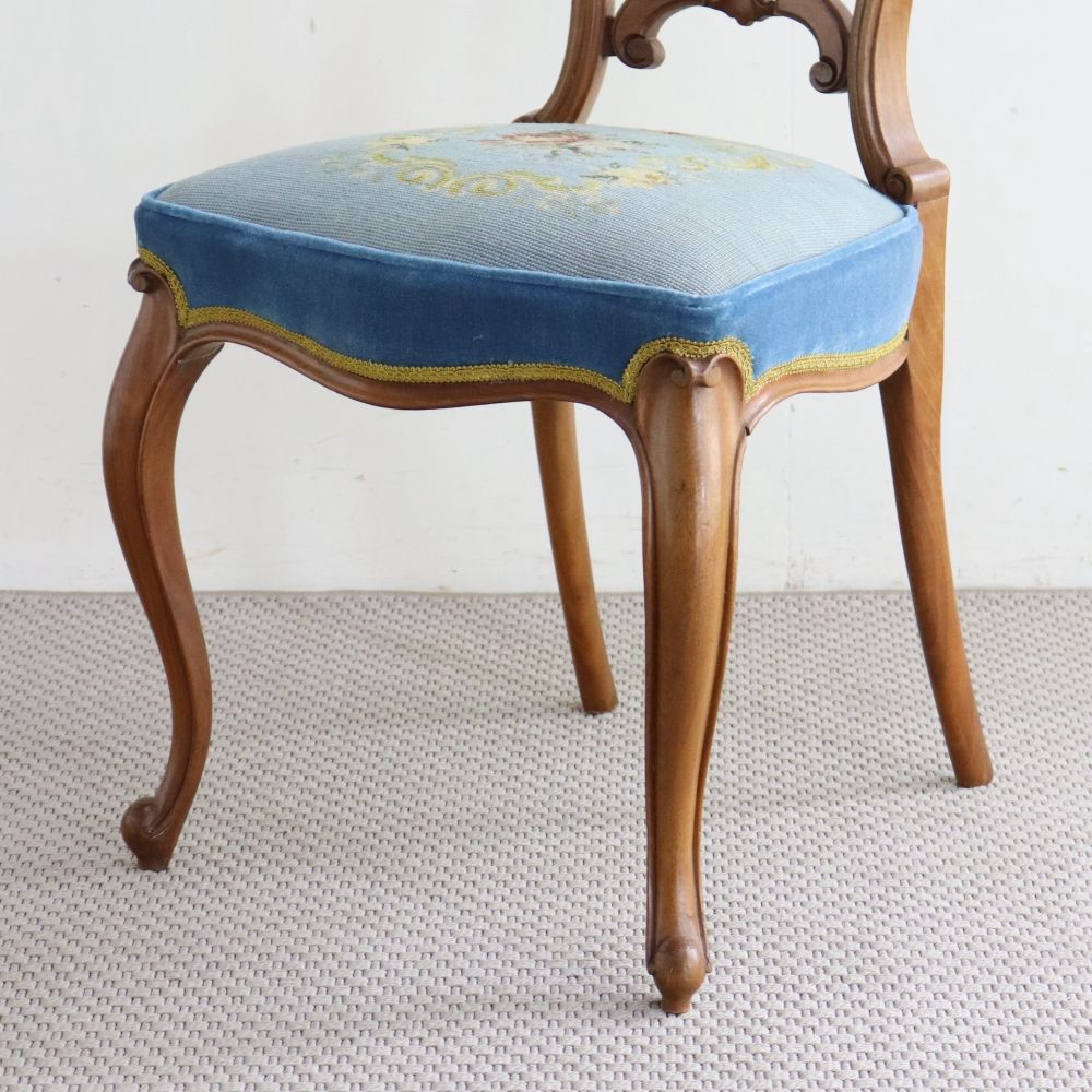 エレガンスを楽しんで♪ バルーンバックチェア VC104-612002