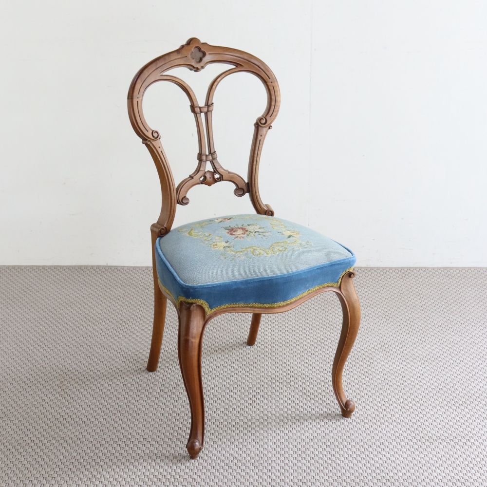 エレガンスを楽しんで♪ バルーンバックチェア VC104-612002