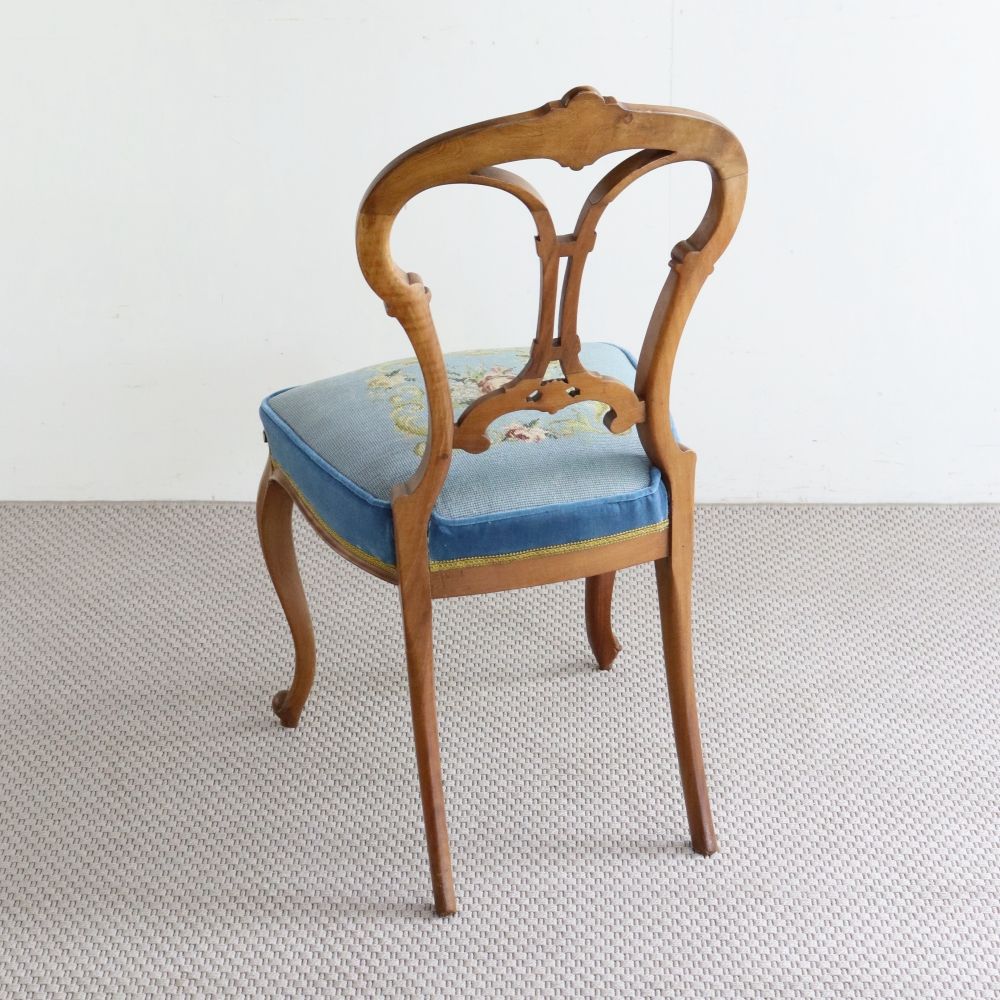 エレガンスを楽しんで♪ バルーンバックチェア VC104-612002