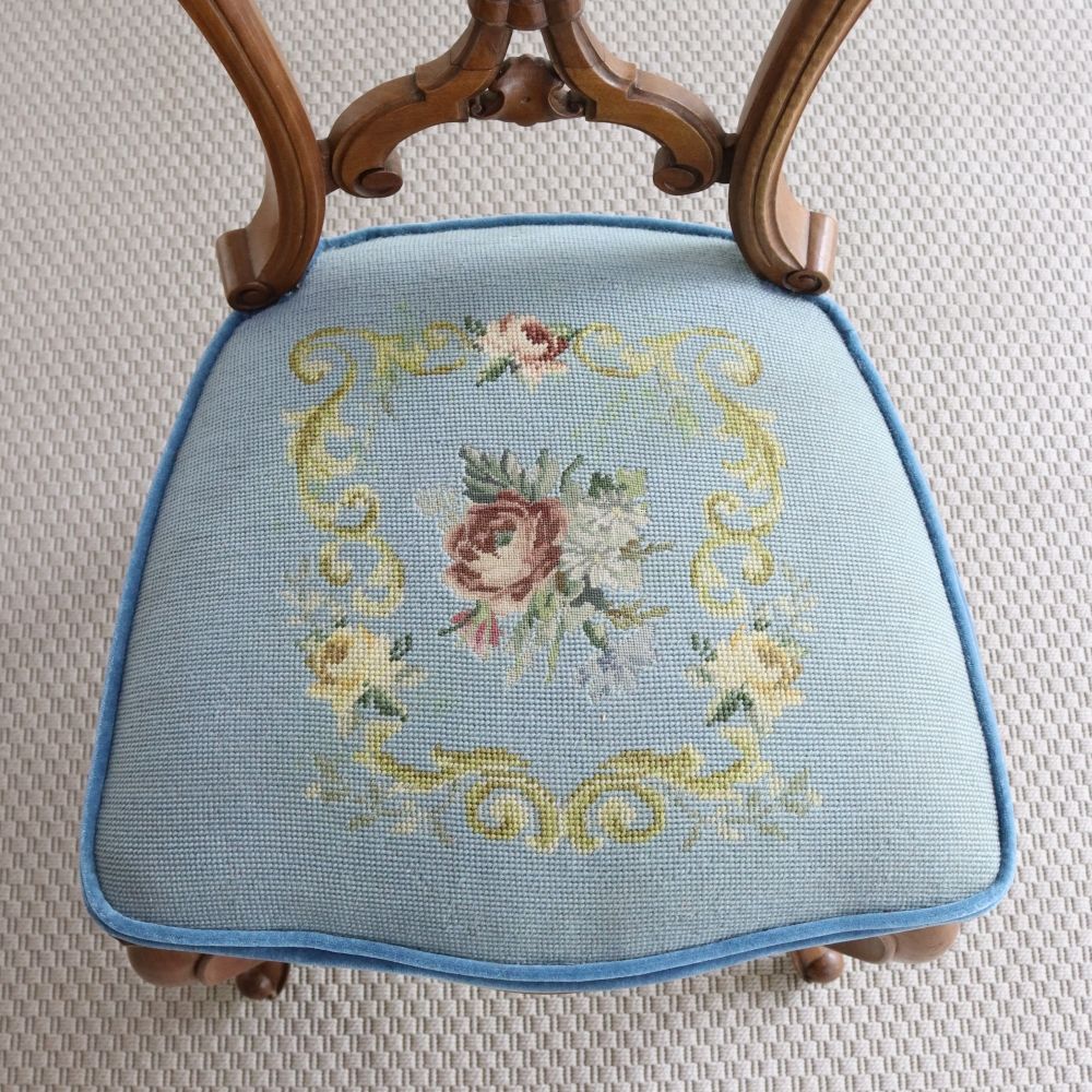 エレガンスを楽しんで♪ バルーンバックチェア VC104-612002