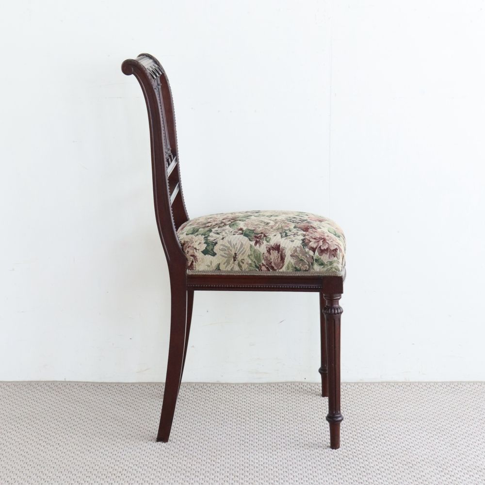 エレガントに空間を演出♪ サロンチェア VC104-618