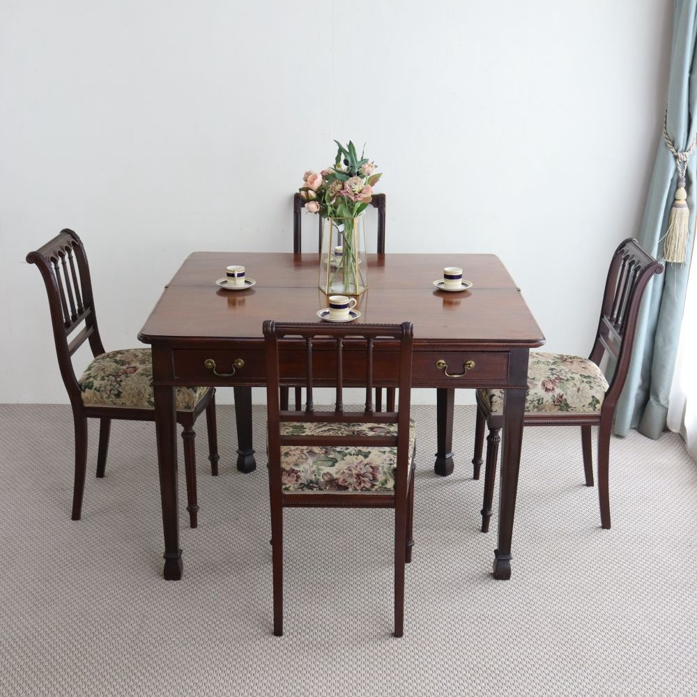 エレガントに空間を演出♪ サロンチェア VC104-618