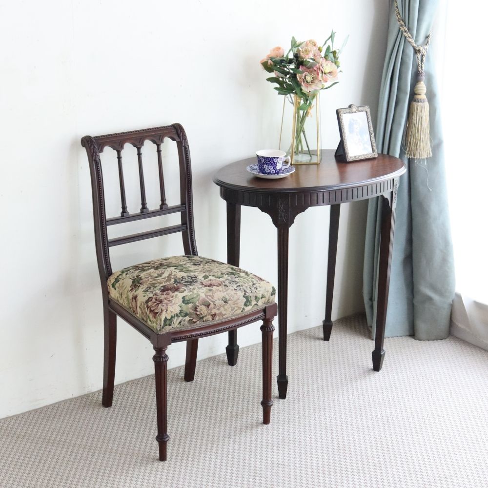 エレガントに空間を演出♪ サロンチェア VC104-618